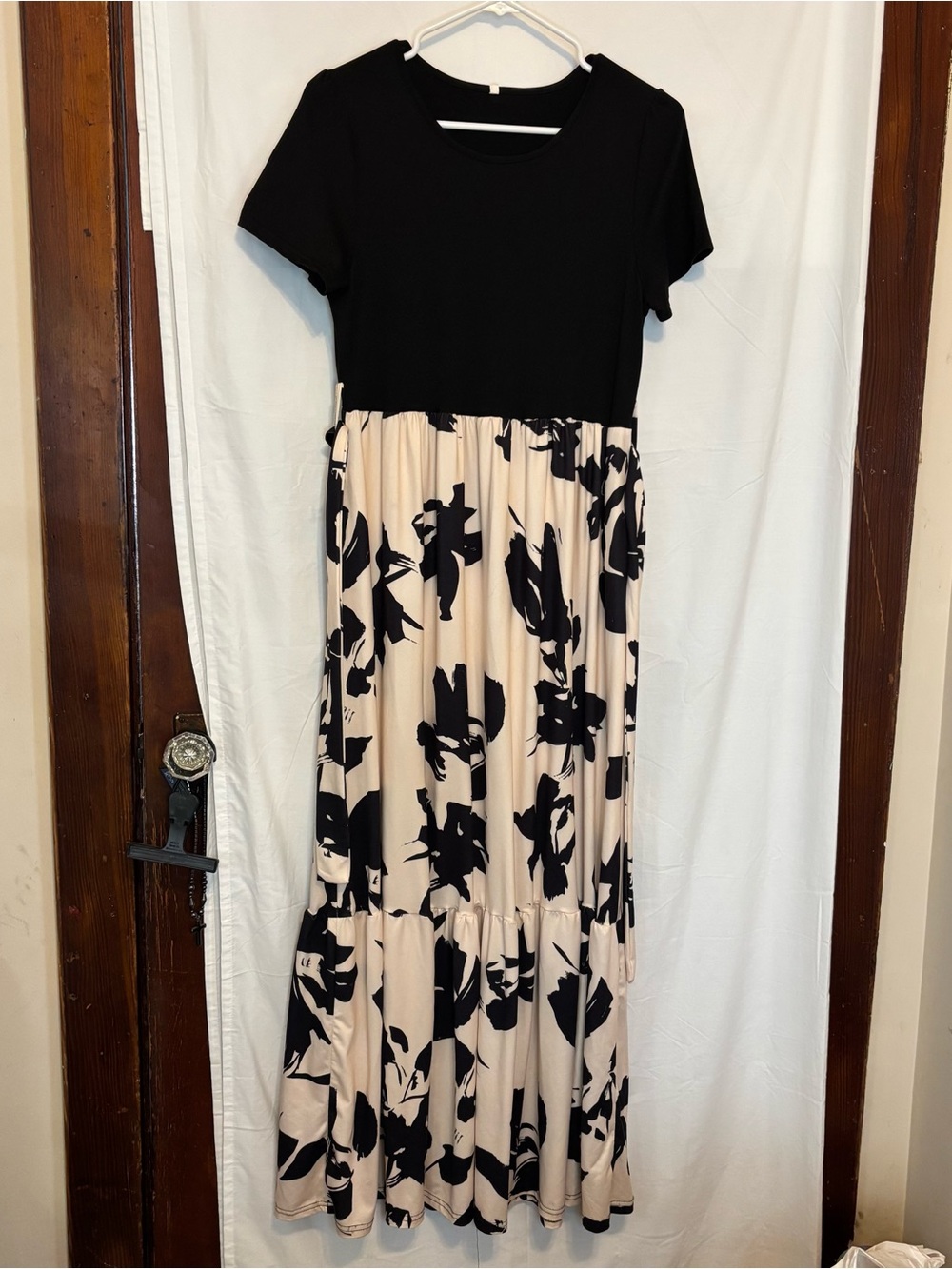 Black & Cream Floral Maxi Dress